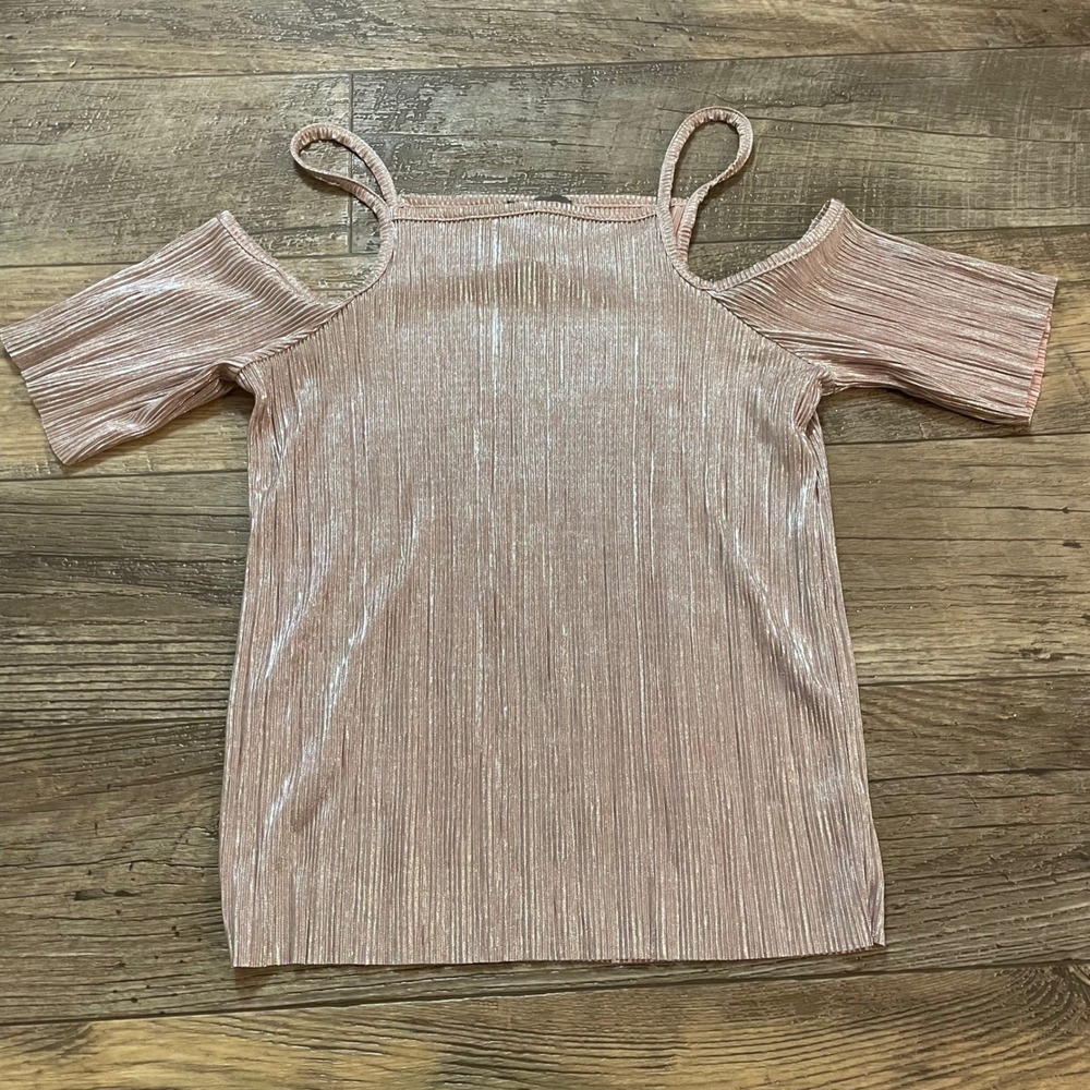 Sans Souci Womens Cold‎ Shoulder Plisse Pleated Metallic Top Rose Gold Pink Sz S